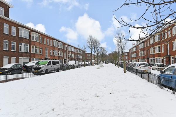 Medium property photo - Jan ten Brinkstraat 147, 2522 HX Den Haag